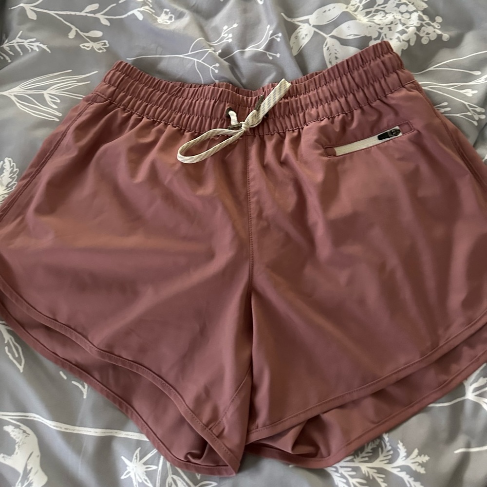 VUORI Clementine Short 2.0 Athletic Activewear Running Shorts S
